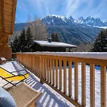 Cosy Chalet With Views Of Mont Blanc *