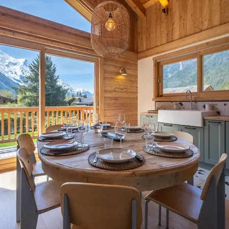 Sublime Semi Detached Facing The Mont Blanc * Chamonix