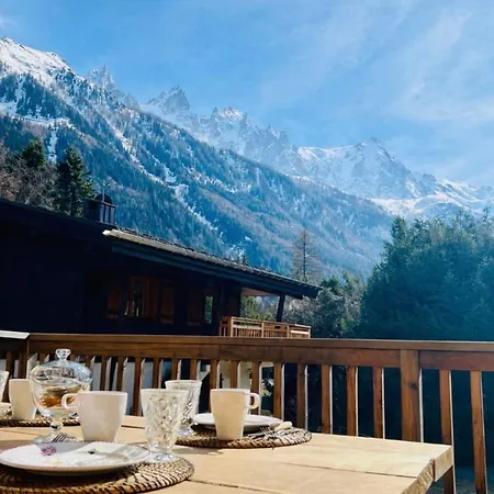 De Printemps Vue Mont-blanc Cosy Chalet *