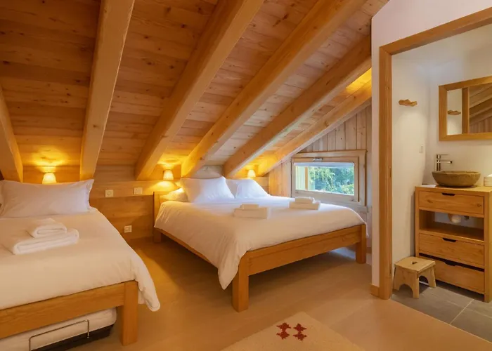 Sublime Semi Detached Facing The Mont Blanc Alpehytte