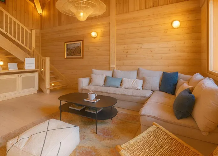 Sublime Semi Detached Facing The Mont Blanc Шамони